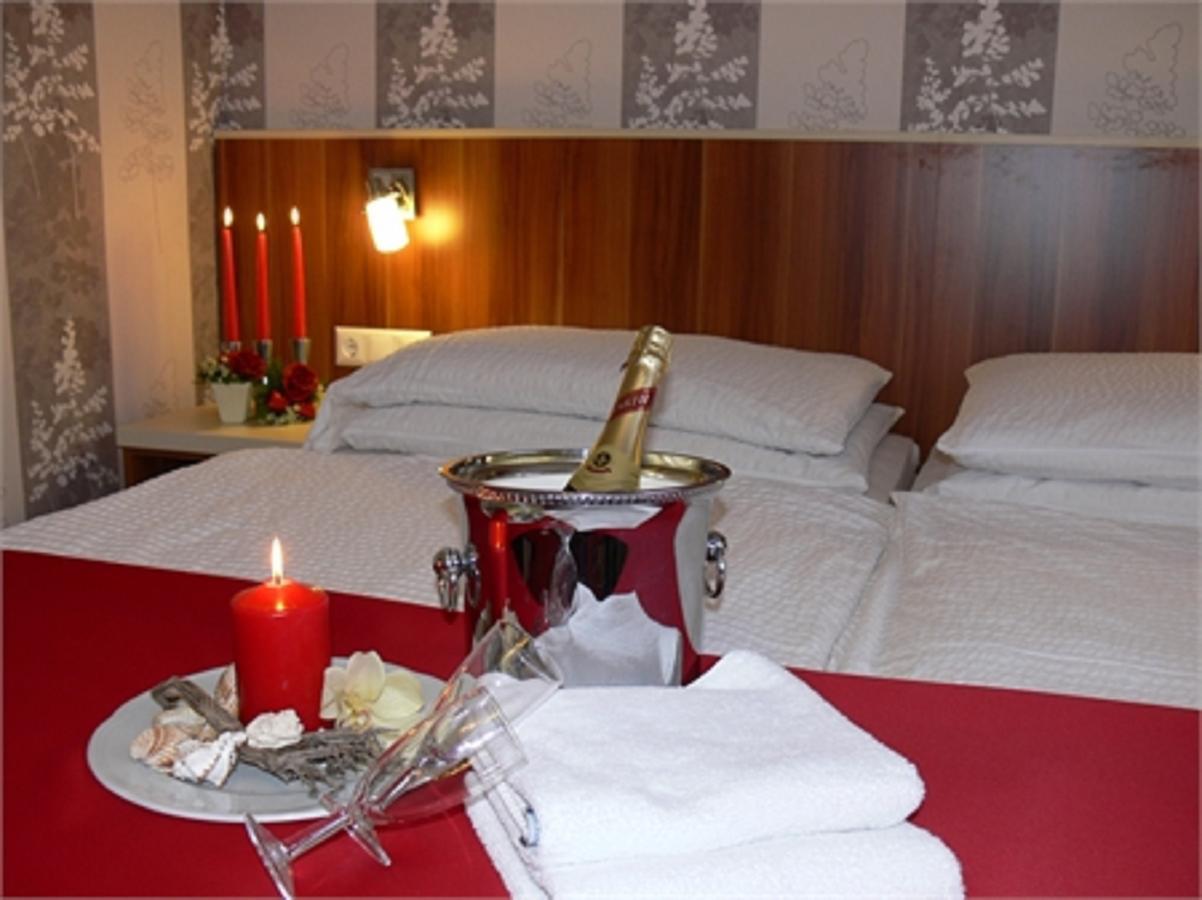 Hotel Restaurant Stoeckl Bad Deutsch Altenburg Kültér fotó
